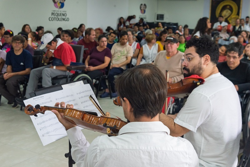 Orquestra da Camerata de Curitiba se apresenta em nove casas de acolhimento e hospitais em julho. 
Foto: Luis Pacheco
